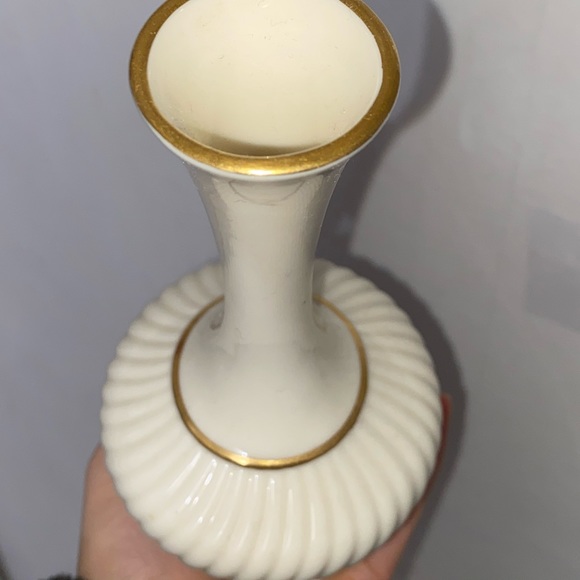 lenox slim 7" vase 24k gold detailing - Picture 3 of 7